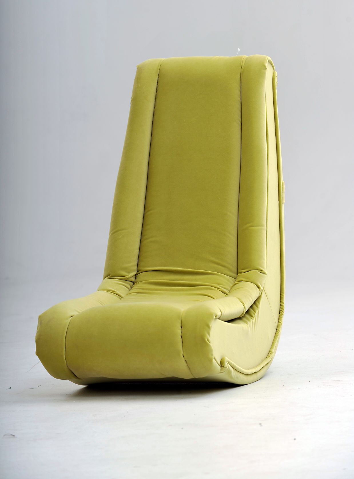 120317-SPC-bananachair.jpg